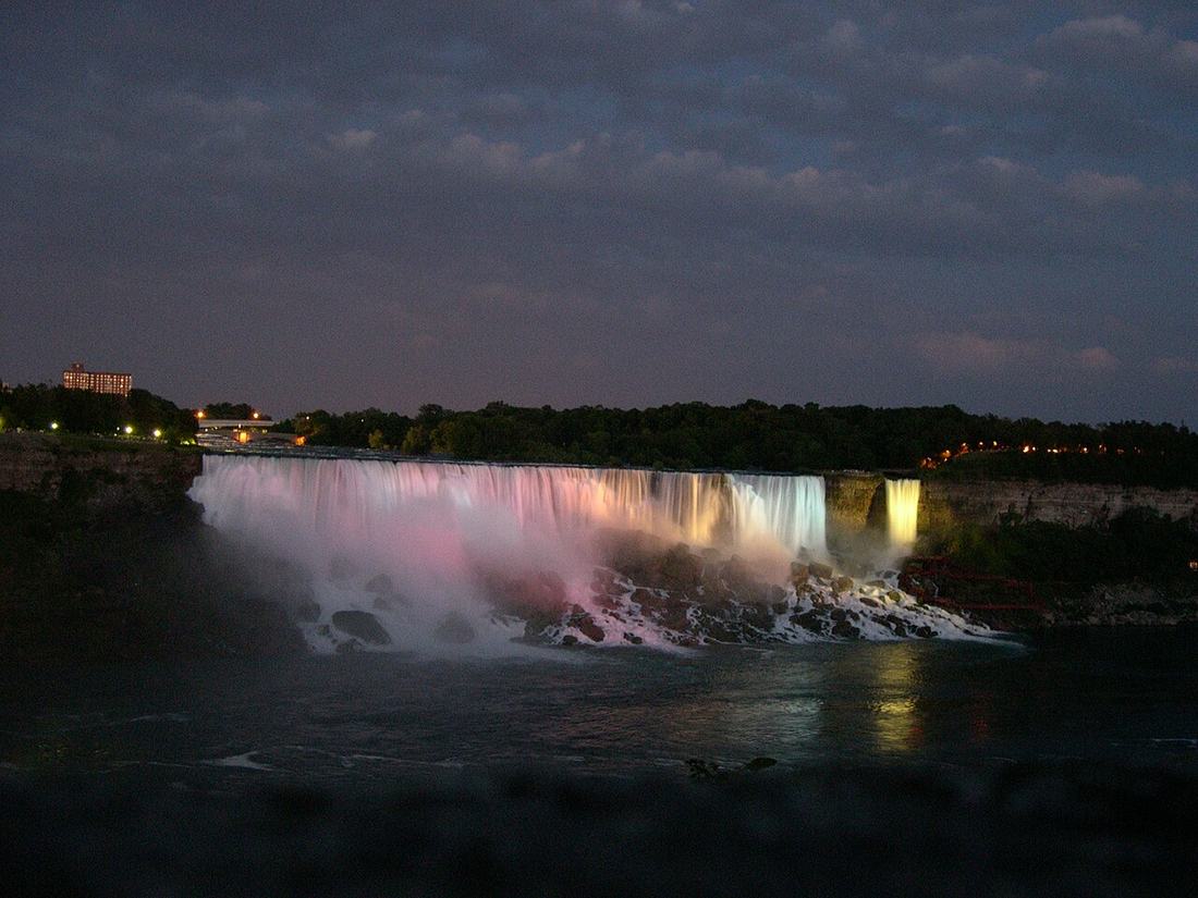 Niagara Falls illuminated at night